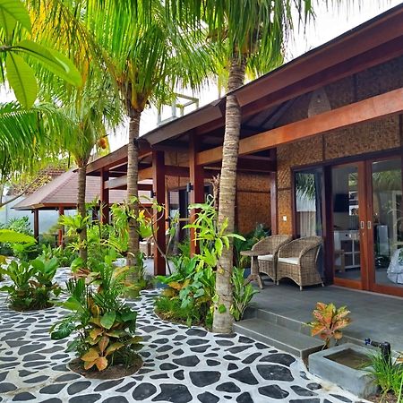 Scallywags Beach Club Gili Air Dış mekan fotoğraf