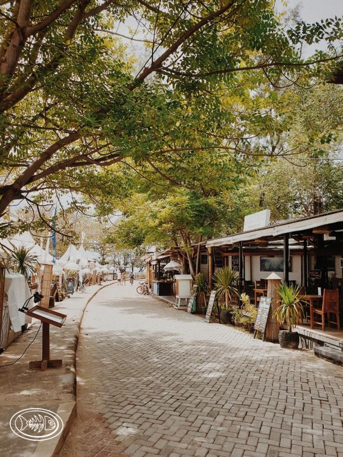 Scallywags Beach Club Gili Air Dış mekan fotoğraf