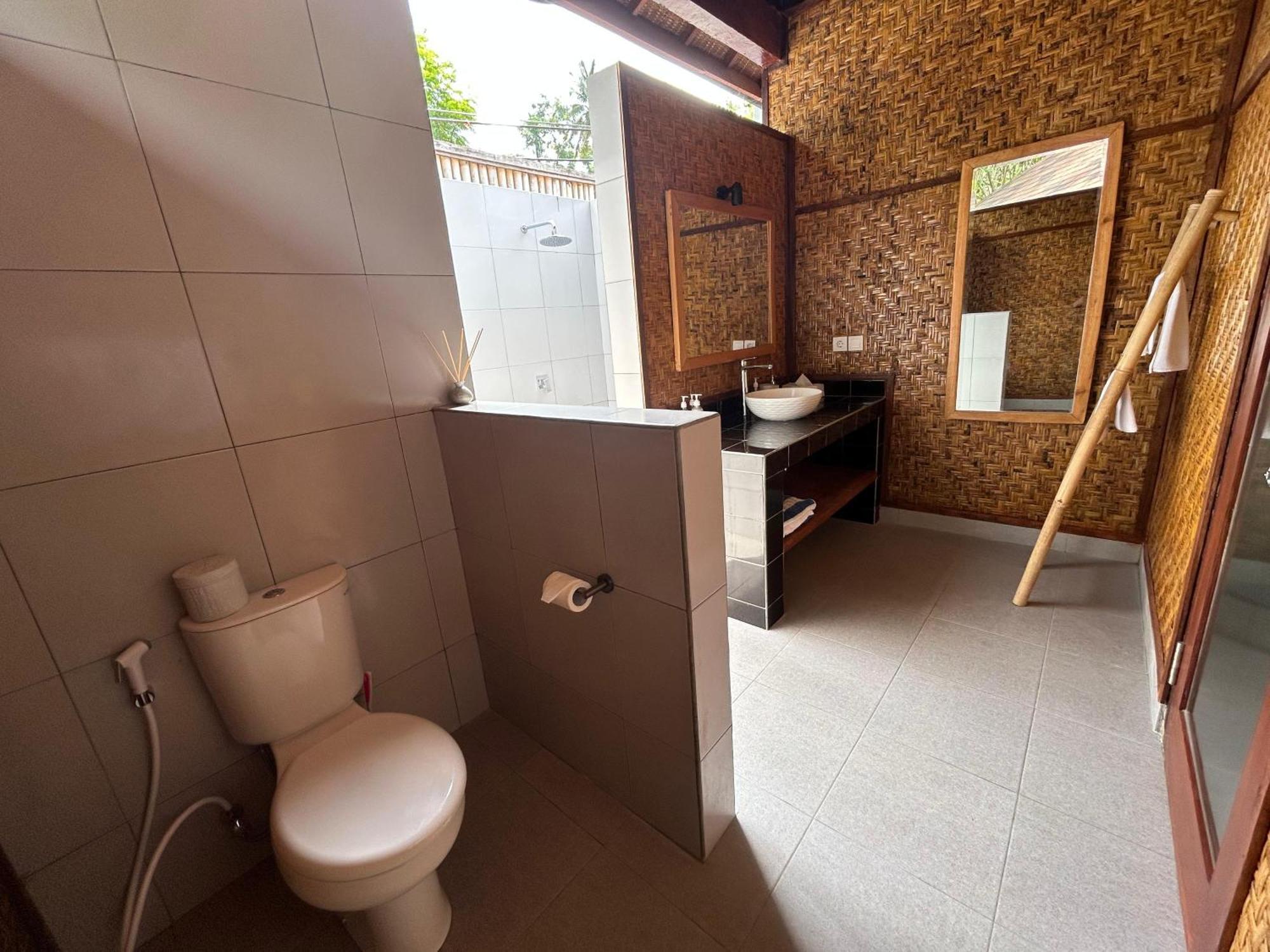 Scallywags Beach Club Gili Air Dış mekan fotoğraf